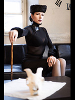 Domina Dshuna Divine